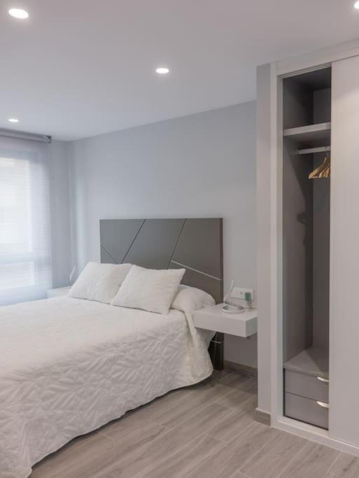 Sakura Homes Ponferrada Centro 8 Plazas Εξωτερικό φωτογραφία